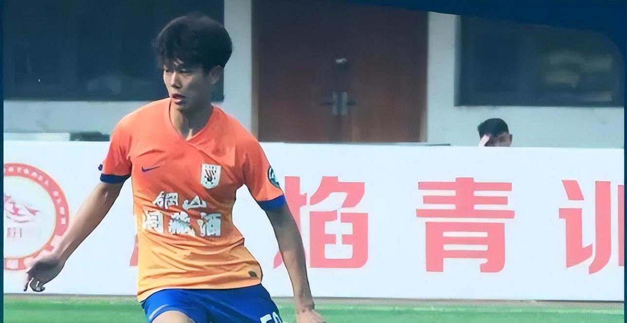 乌法115k欧元买断阿加波夫，结束租借正式加盟