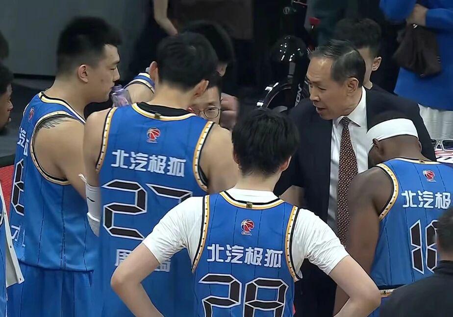 壹号娱乐罗马诺：曼联2月就和安德雷桑托斯经纪人沟通，维韦尔了解他