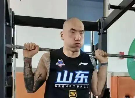任务完成!科比遗孀瓦妮莎祝贺布伦森夺冠 回应黑曼巴昔日名言