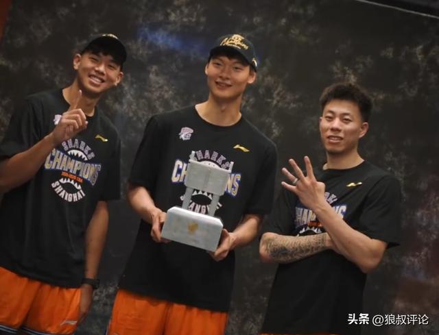 火箭队知难而退?独行侠不愿放人,航天城或无缘追逐第3位巨星