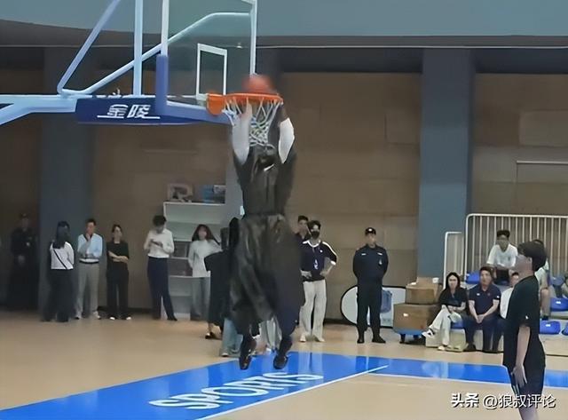 哈勒斯登男孩距NBA冠军一步之遥,已成系列赛标志