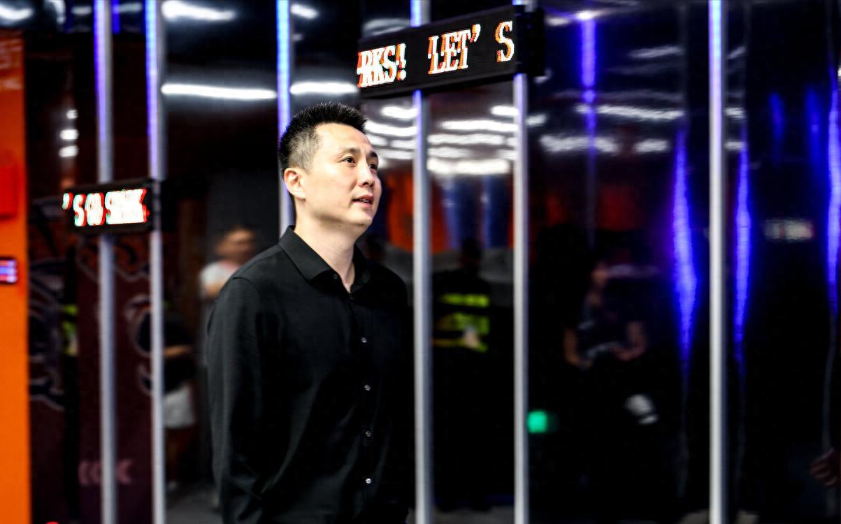 NBA球员齐聚青训营:朗多传授球商,欧文膝伤后首秀状态良好