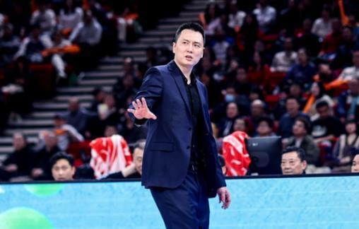 尼克斯愿超税留夺冠功臣罗宾逊