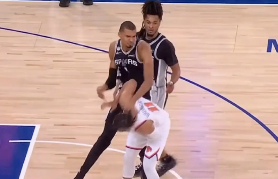 拿下NBA总冠军的纽约尼克斯队,还是联盟赚钱高手