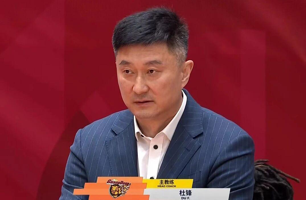 可签3年6000万?范弗里特或让步,火箭留下伊森,引援还剩1200万