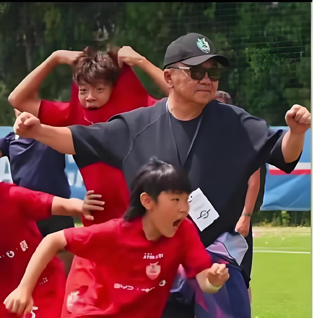壹号娱乐-尼克斯剑指时隔53年夺冠!福斯特主裁近十战全胜 终结战赢39.4分