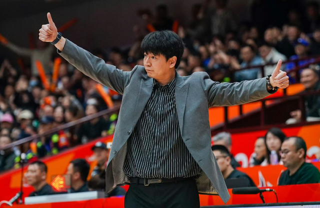 超级爆冷!李月汝复出4中0仅0分4板 飞翼狂赢联盟第一30分