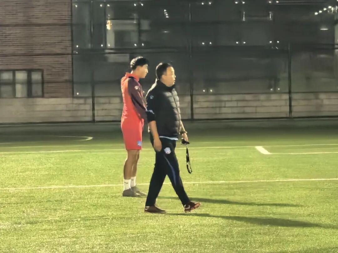 尼克斯愿超税留夺冠功臣罗宾逊