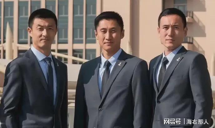 ESPN记者：湖人队内部人士暗示詹姆斯父子可能一起转投新球队