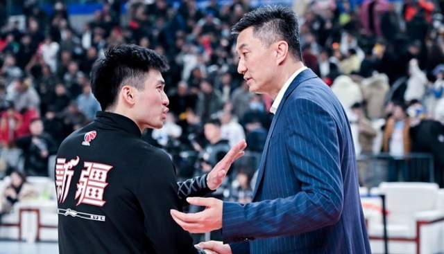 总决G5马刺主场变尼克斯主场