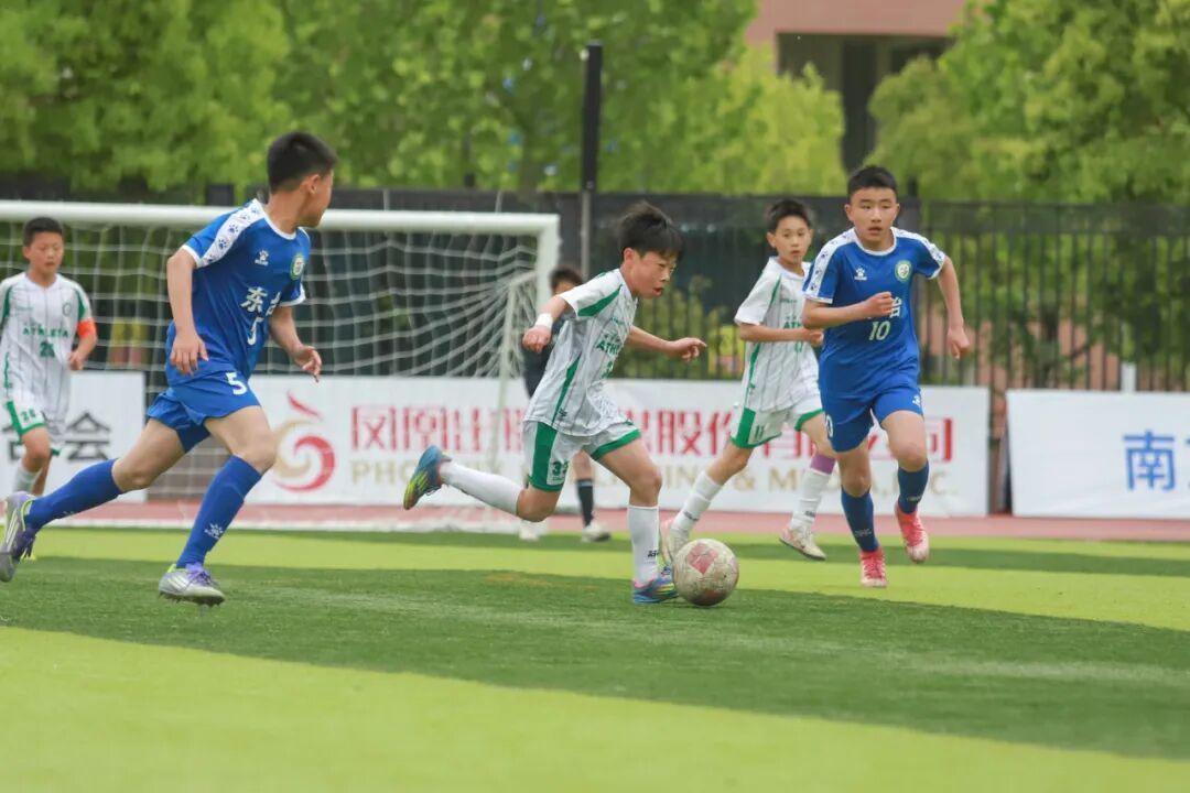 逼平西班牙,沃齐尼亚是世界杯首秀收获零封最年长的门将