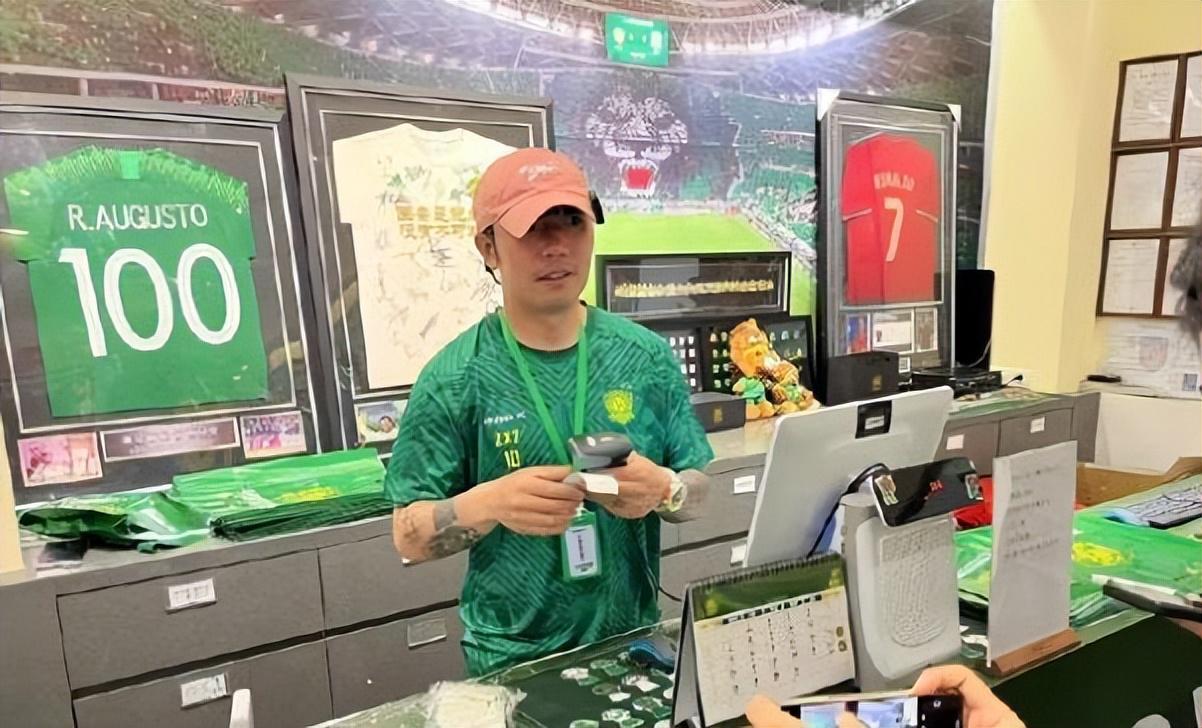 夏窗倒计时：齐尔克泽谋求离队，巴尔德留守巴萨曼联引援受挫