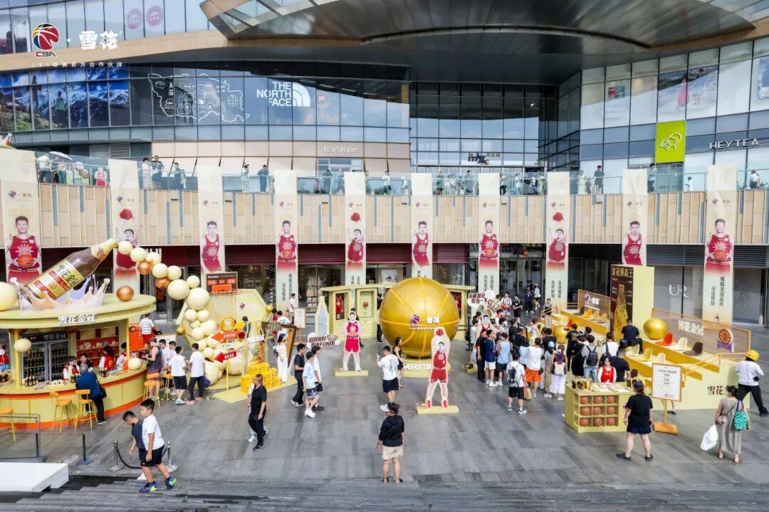 斯卢茨基：在中国曾遭女球迷跟踪！她留下的长篇情书有未干泪痕